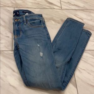 Hollister Super Skinny Jeans